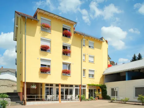 Seniorenhaus Renchen - Renchen (Unverb. Illustration)