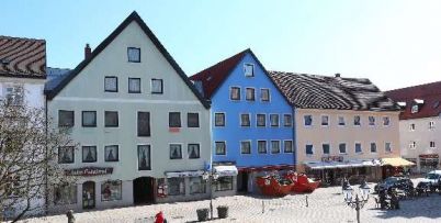 Altstadtwohnungen am Marienplatz, Schongau (Unverb. Illustration)